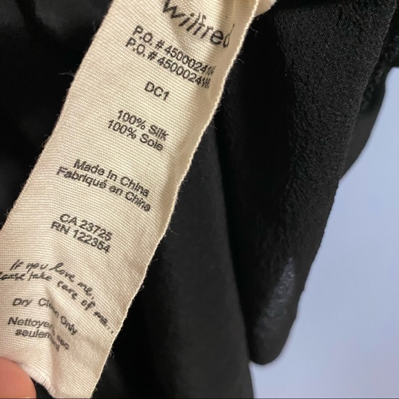 Aritzia Wilfred Silk Sleeveless Blouse - Picture 4 of 5